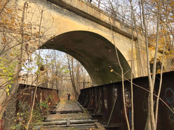 Lehigh & Hudson River Railroad Trail Access