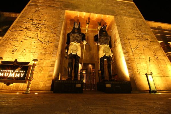 Revenge of the Mummy - The Ride