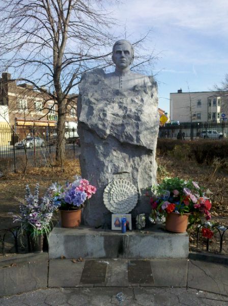 Father Jerzy Popieluszko Square