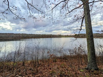 Middletown Reservoir Parking - Red Trail End