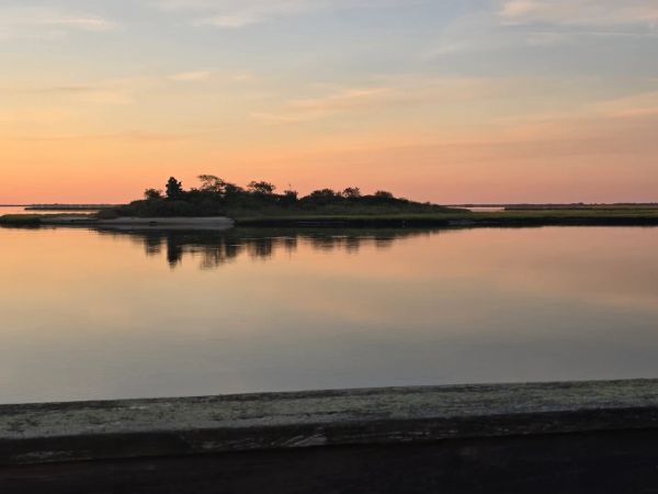Philip B. Healey Beach at Florence Avenue