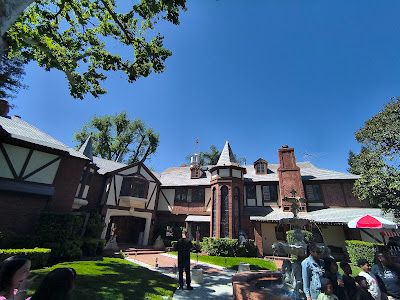 Hayvenhurst Jackson Family Home