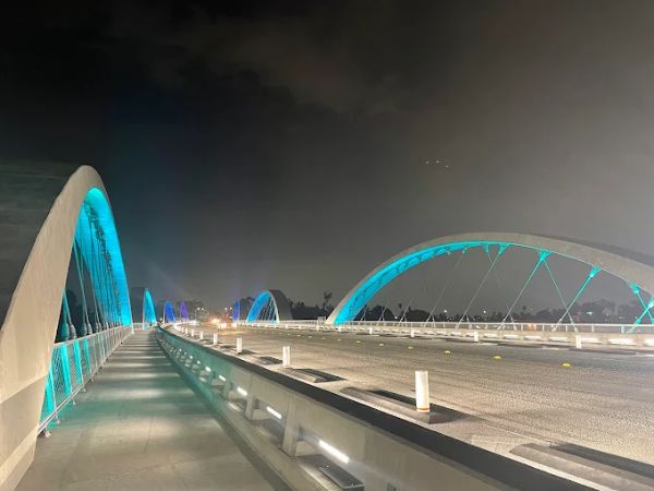 The Ribbon Of Light- 6th Street Bridge