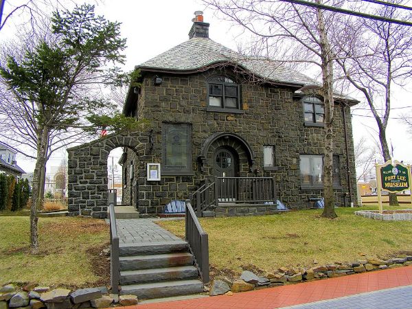 Fort Lee Museum