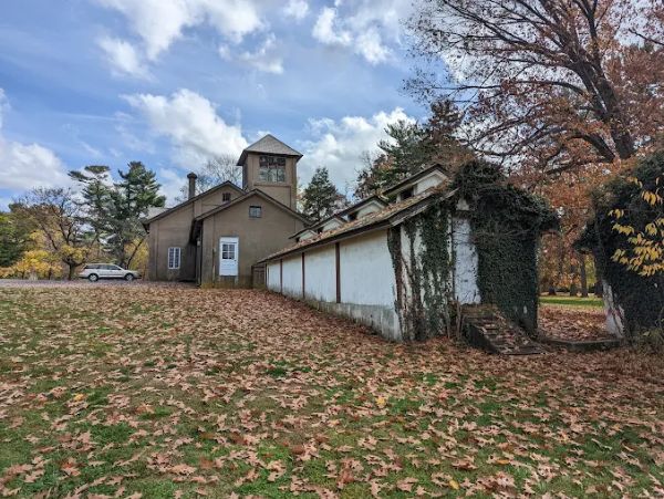 Fleischmann Carriage House