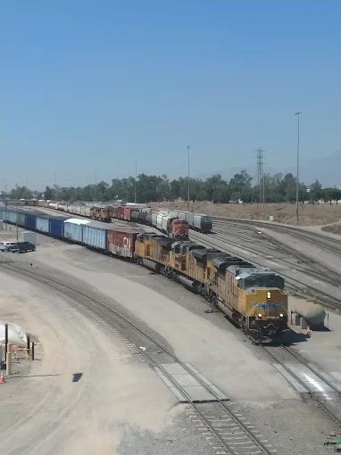 Pepper Ave Railfanning Bridge