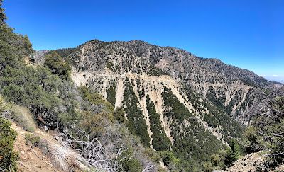 Sierra Alta Nature trailhead