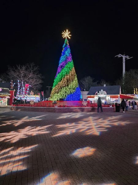 Six Flags Holiday in the Park