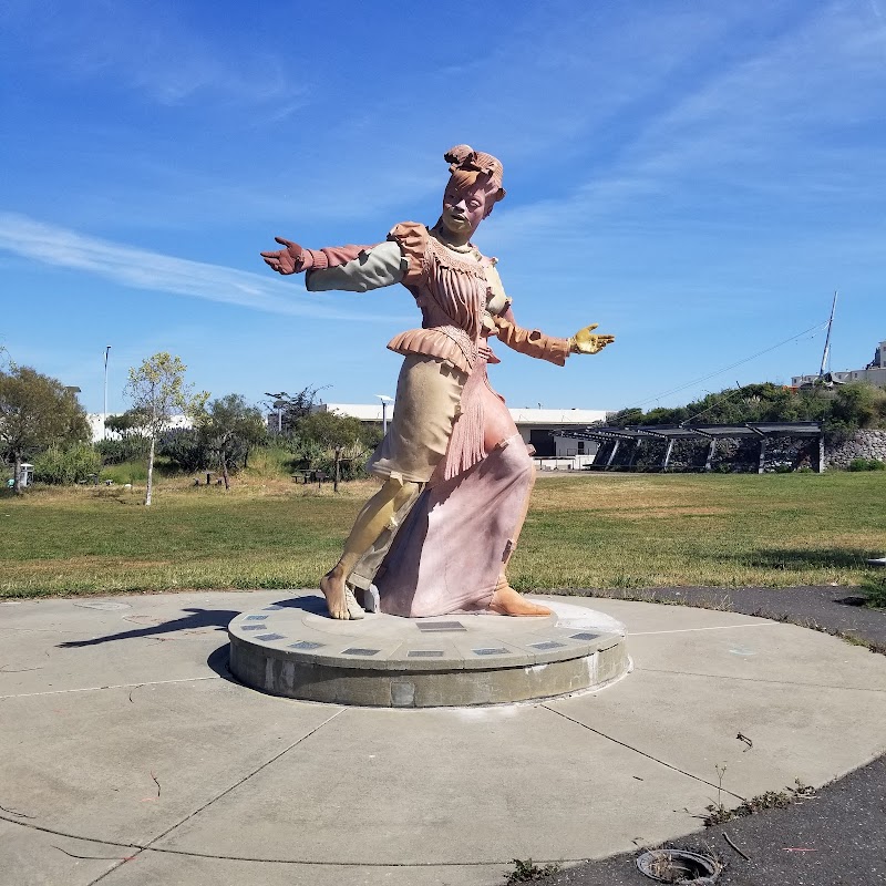 Sigamé / Follow Me - 2001 Concrete Sculpture by Scott Donahue