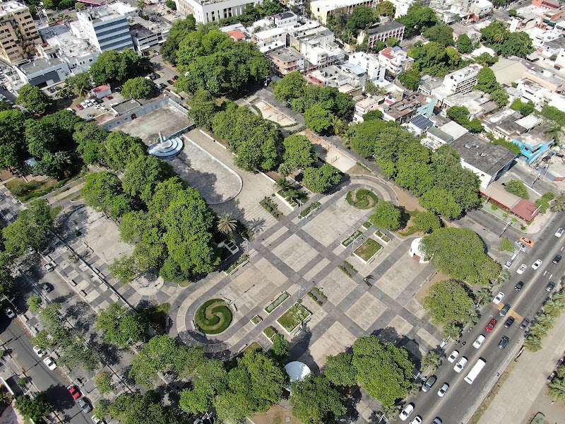 Parque Eugenio María de Hostos