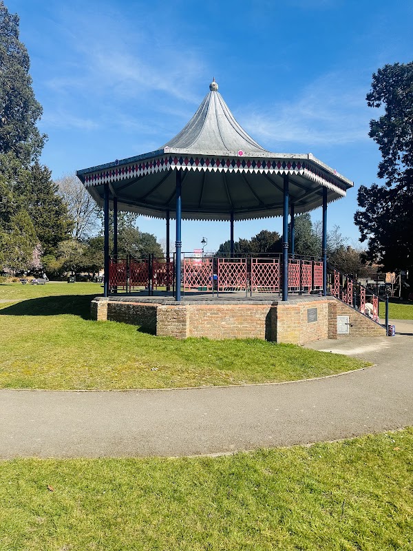 Alton Public Gardens