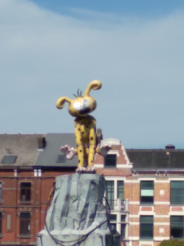 Marsupilami statue