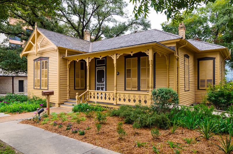 Brush Square (O. Henry Museum)