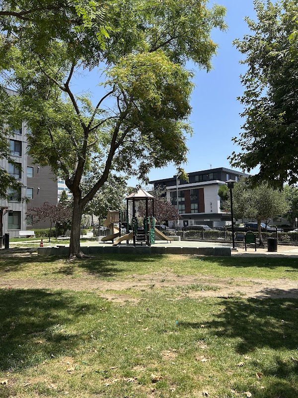 Doran Gardens Mini-Park