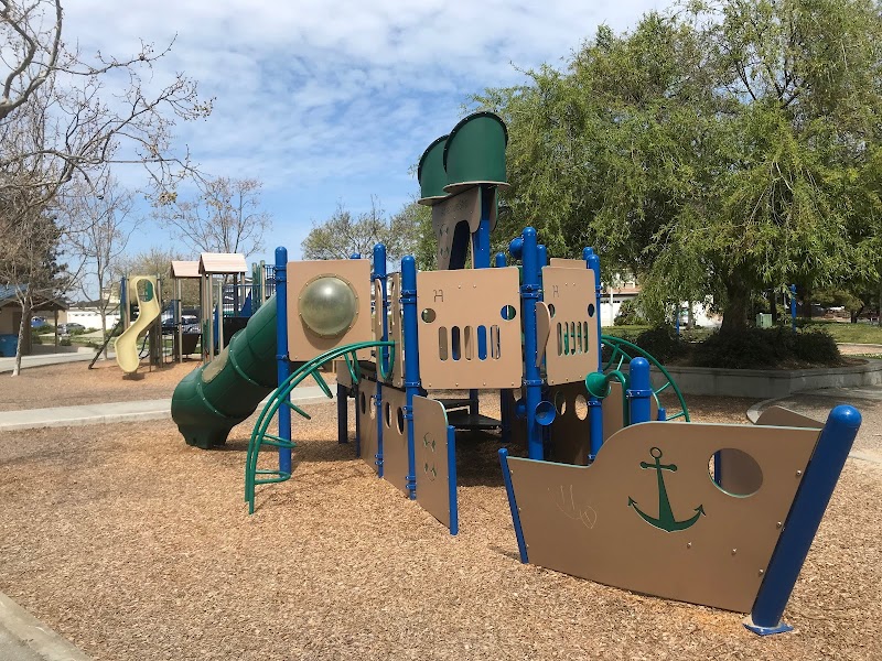 Mariners Island Park