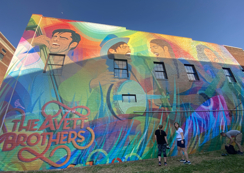 The Avett Brothers’ Tribute Mural