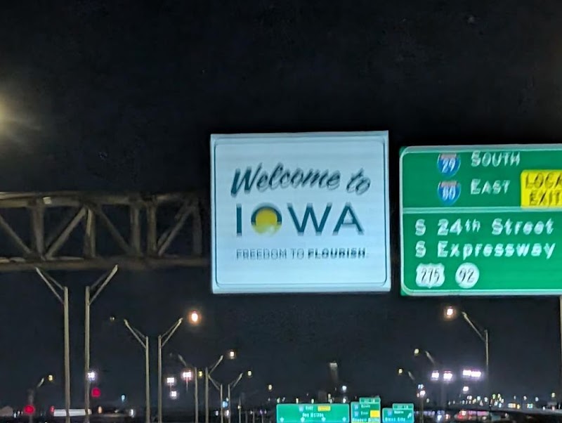 Iowa Welcome Sign