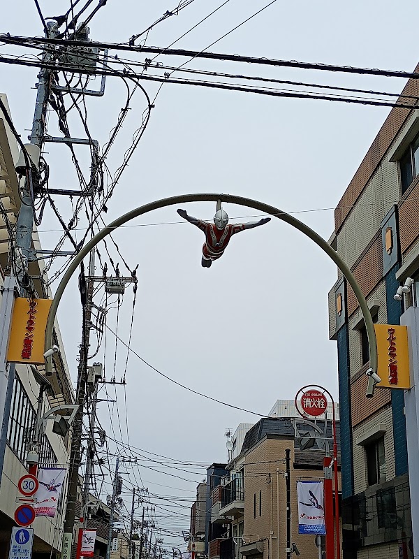 ウルトラ・アーチウェイ ゾフィー像