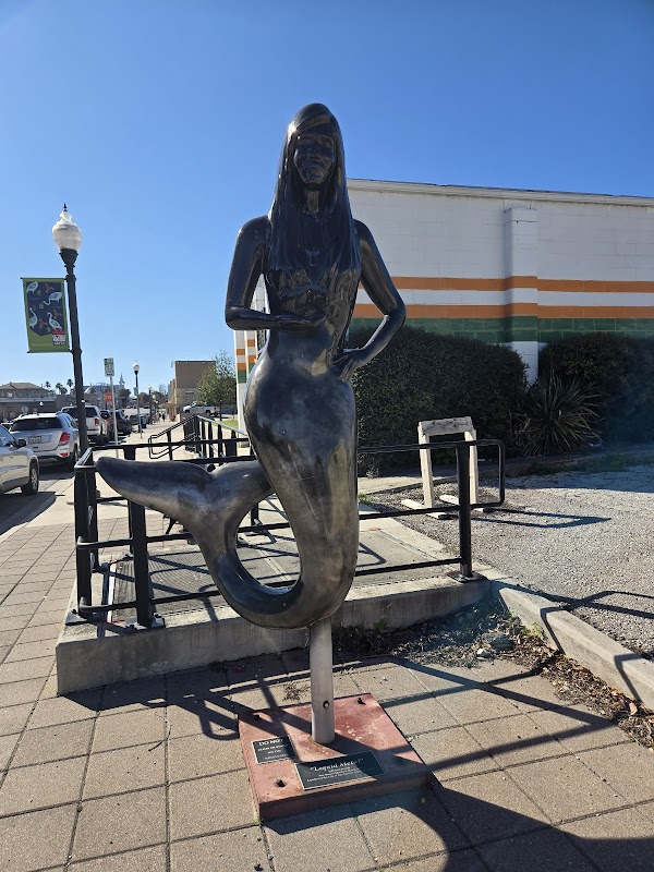 Mermaid Statue #5 Liquid Metal