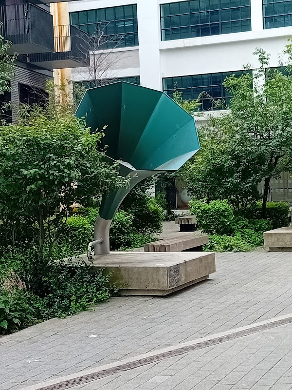 Gramophone lane seating