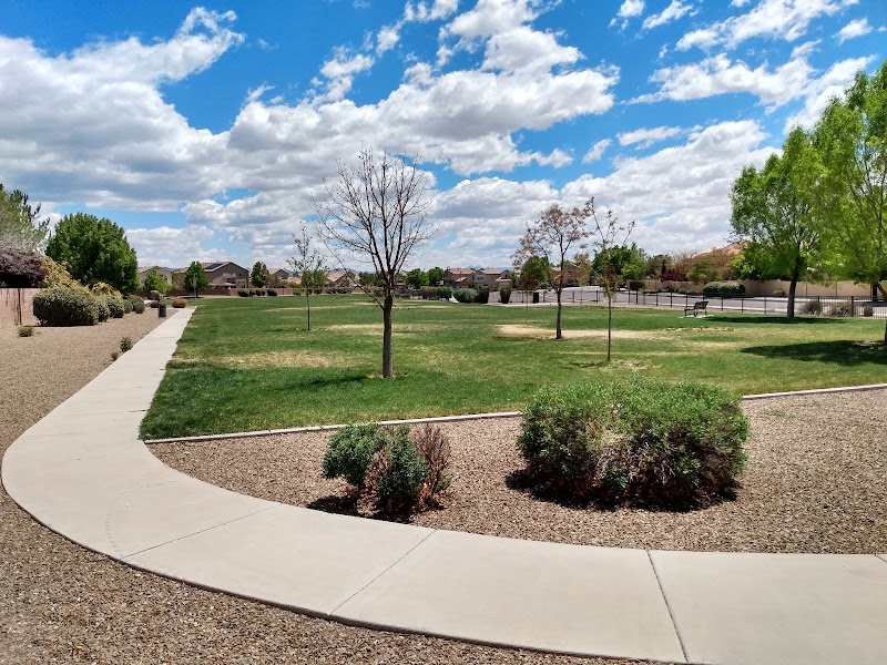 Paseo De Estrella Park