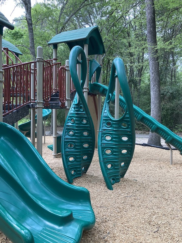 Lakewood Crossing Park