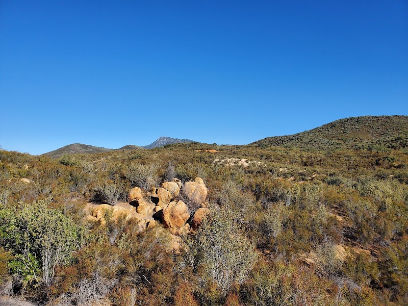 Oakzanita Peak Trailhead