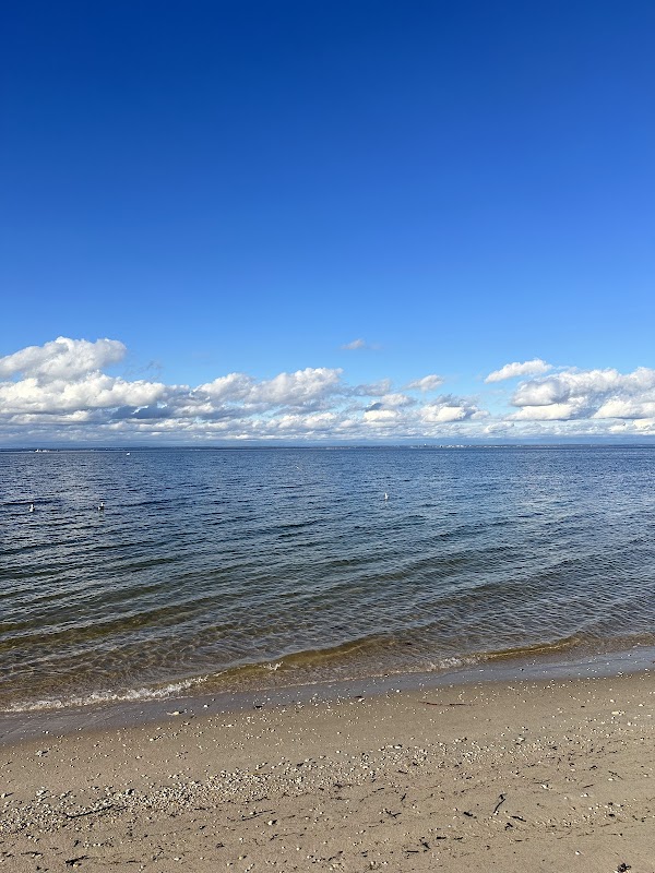 Centre Island Beach Field