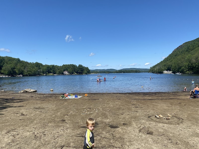 Barrett's Cove Public Beach