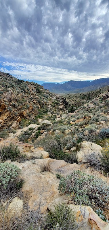 Hornblende Canyon Trailhead