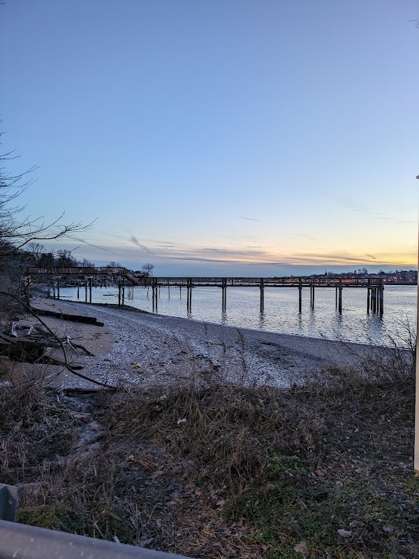 Tottenville Shore Park