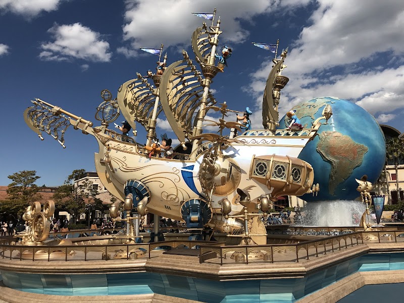 DisneySea Plaza & Park Entrance