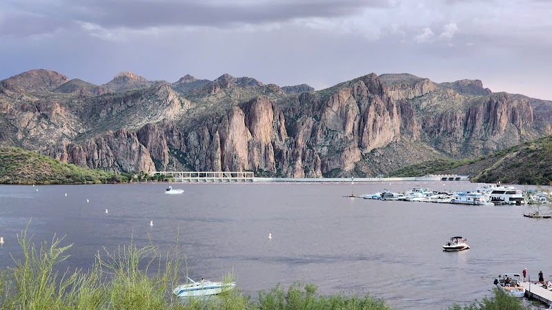 Saguaro lake