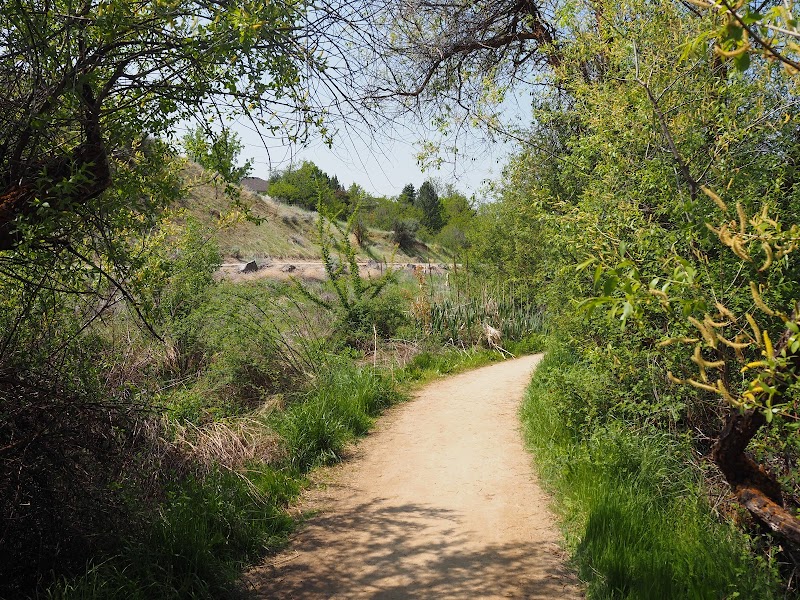 Grove Trailhead