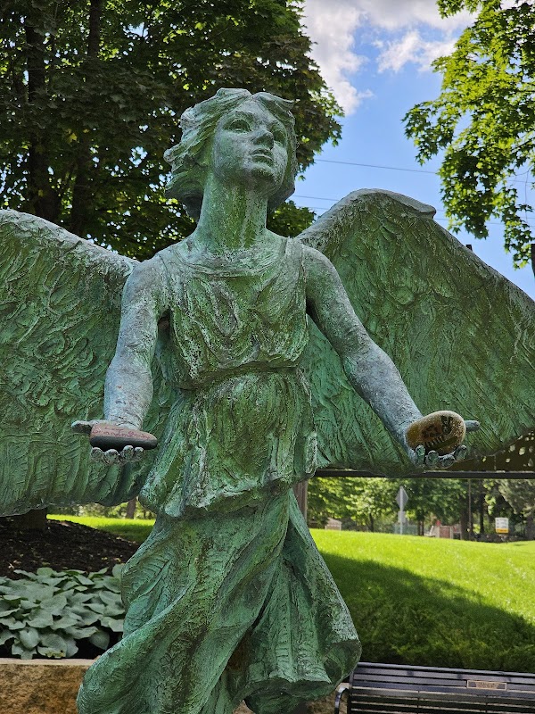 Arboretum Angel Of Hope Garden