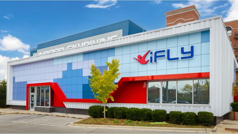 iFLY Indoor Skydiving - Chicago Lincoln Park