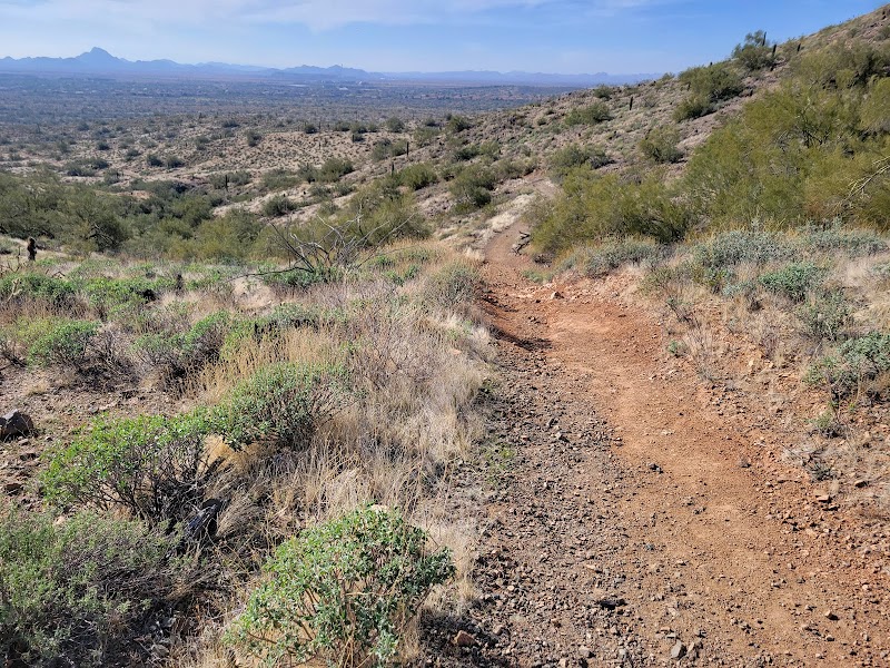 Desert Hills Trailhead