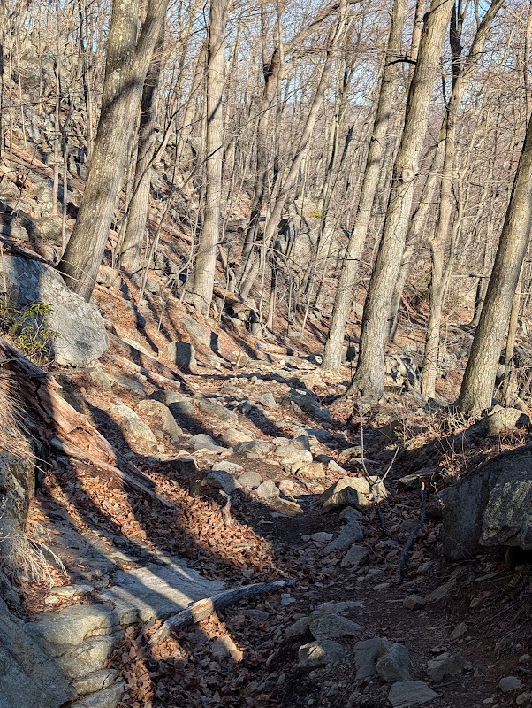 Undercliff Trailhead