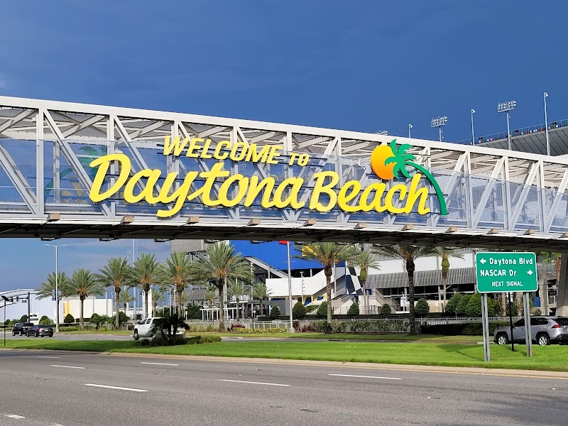 Welcome to Daytona Beach Sign