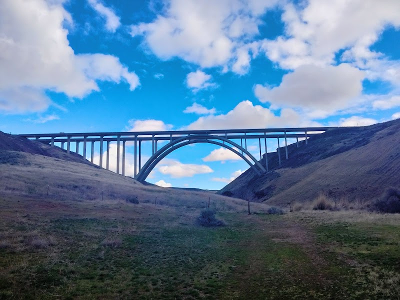 Selah Cliffs -- Natural Area Preserve