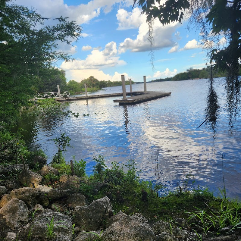 Caloosahatchee Regional Park Campground