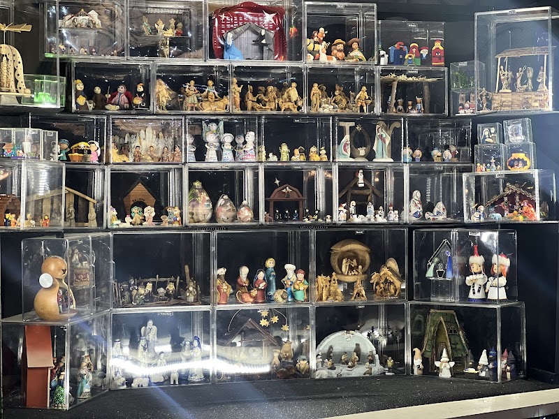 Emmanuels Christmas village