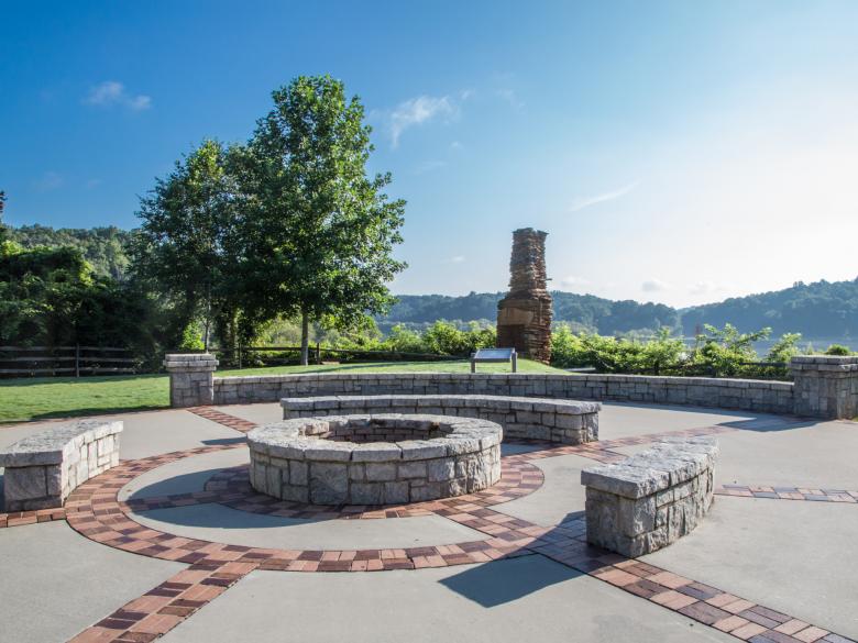 Morgan Falls Overlook Park