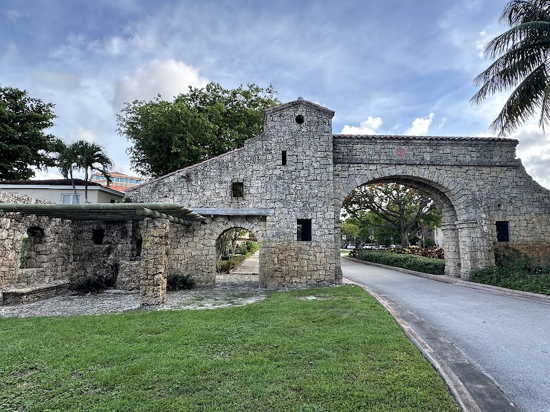 Coral Gables - Alhambra Entrance