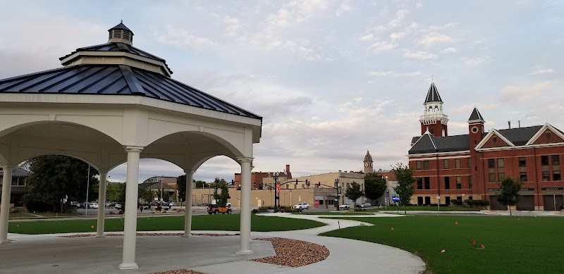 BG Green Space-Gazebo
