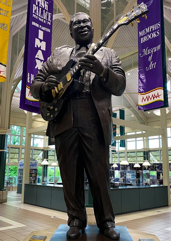 B.B. King Statue
