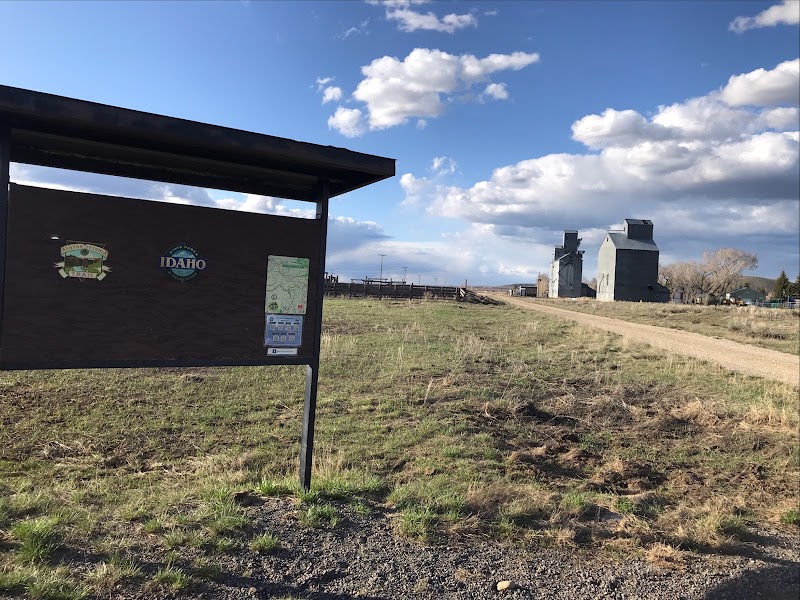 Ashton-Tetonia Trail Trailhead