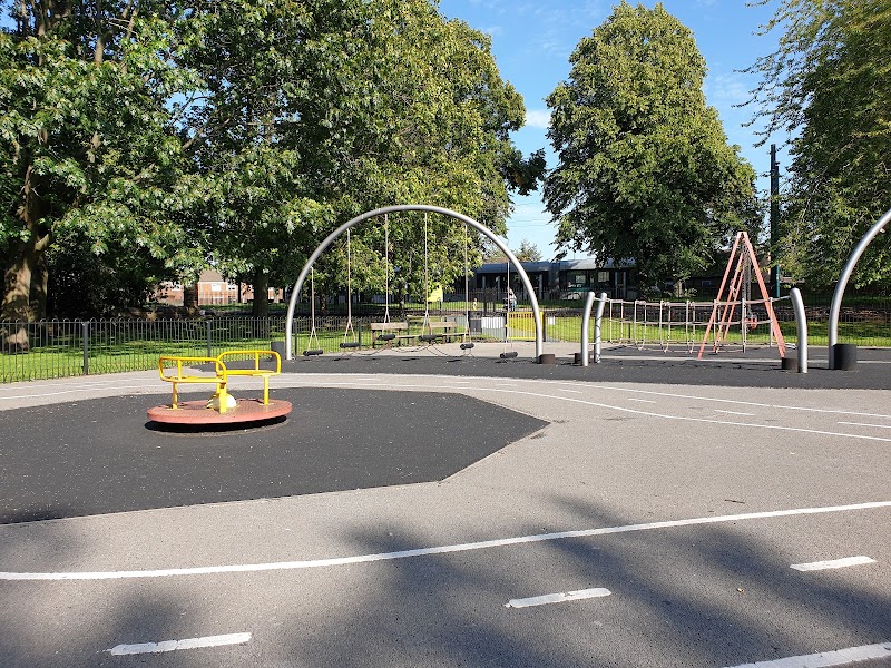 Queen's Walk Play Park