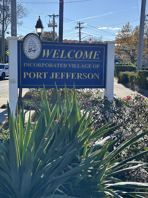 Welcome to New York Sign – Port Jefferson