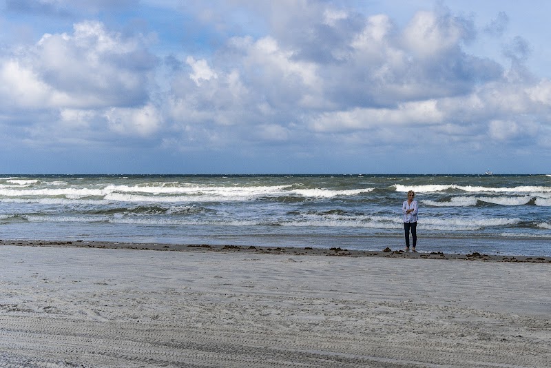 Gloria Ave Beach Access Boardwalk